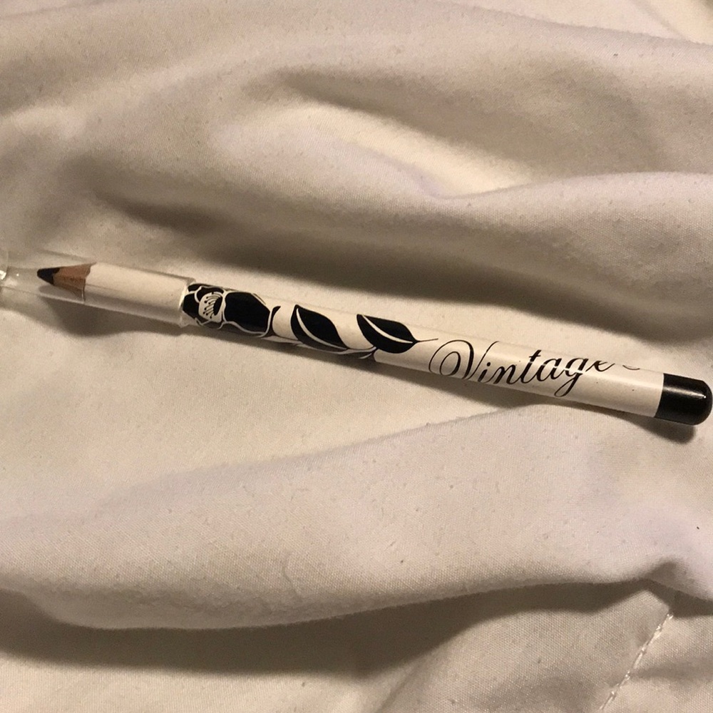 Vintage Cosmetics Smoky Eye Pencil